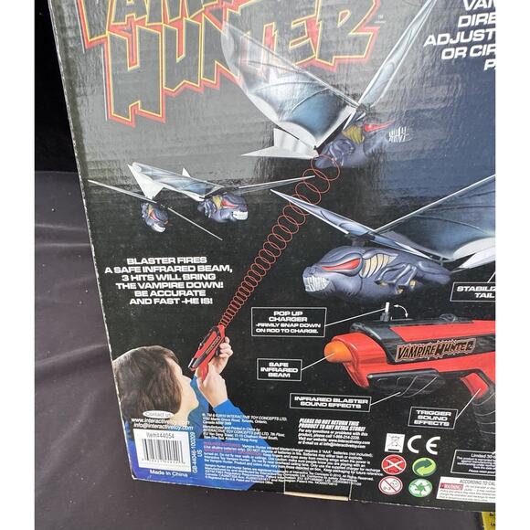 New Interactive Toy Vampire Hunter - Hunter Series Indoor/Outdoor Hunting Rare - Picture 6 of 7